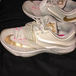 Kd 7 Aunt pearl